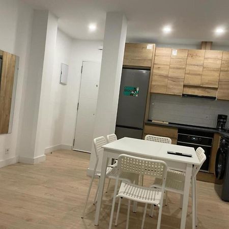 U2 Apartamento A Estrenar, Cerca De Metro Madrid Exteriör bild